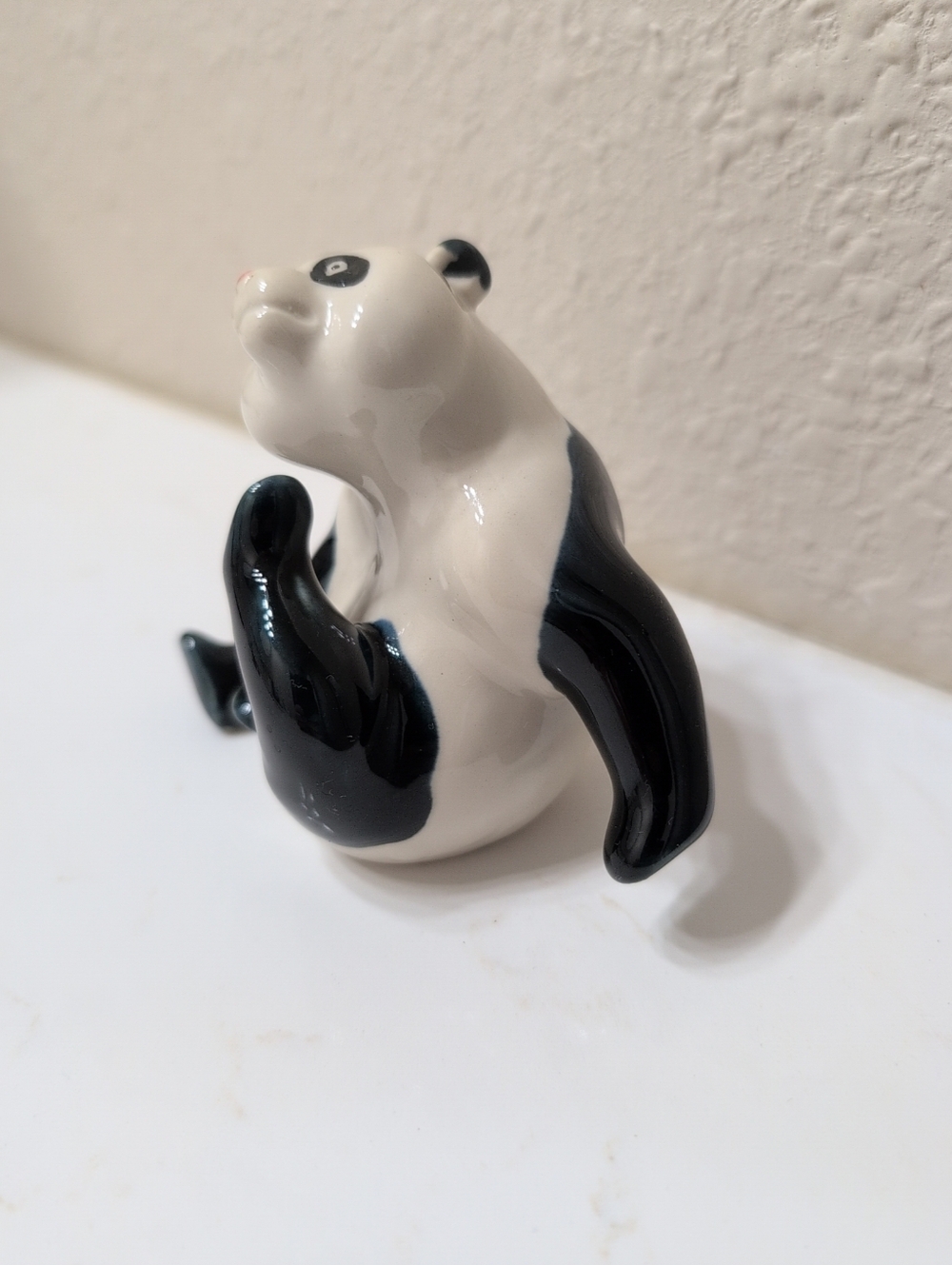 Vintage Panda Figurine Decoration Collectable Ceramic 3.5 Inches Tall - Picture 4 of 5